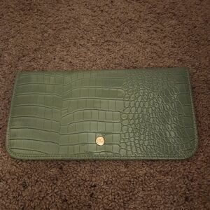 "As Is" Samantha Brown To-Go Croco RFID Travel Organizer